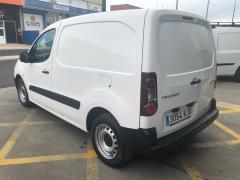 https://lasfurgonetasdealfonso.es/media/com_expautospro/images/big/furgonetas_de_segunda_mano_peugeot_partner_6a22efbf307f1.JPG