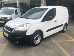 https://lasfurgonetasdealfonso.es/media/com_expautospro/images/big/furgonetas_de_segunda_mano_peugeot_partner_6a22efbf40a56.JPG